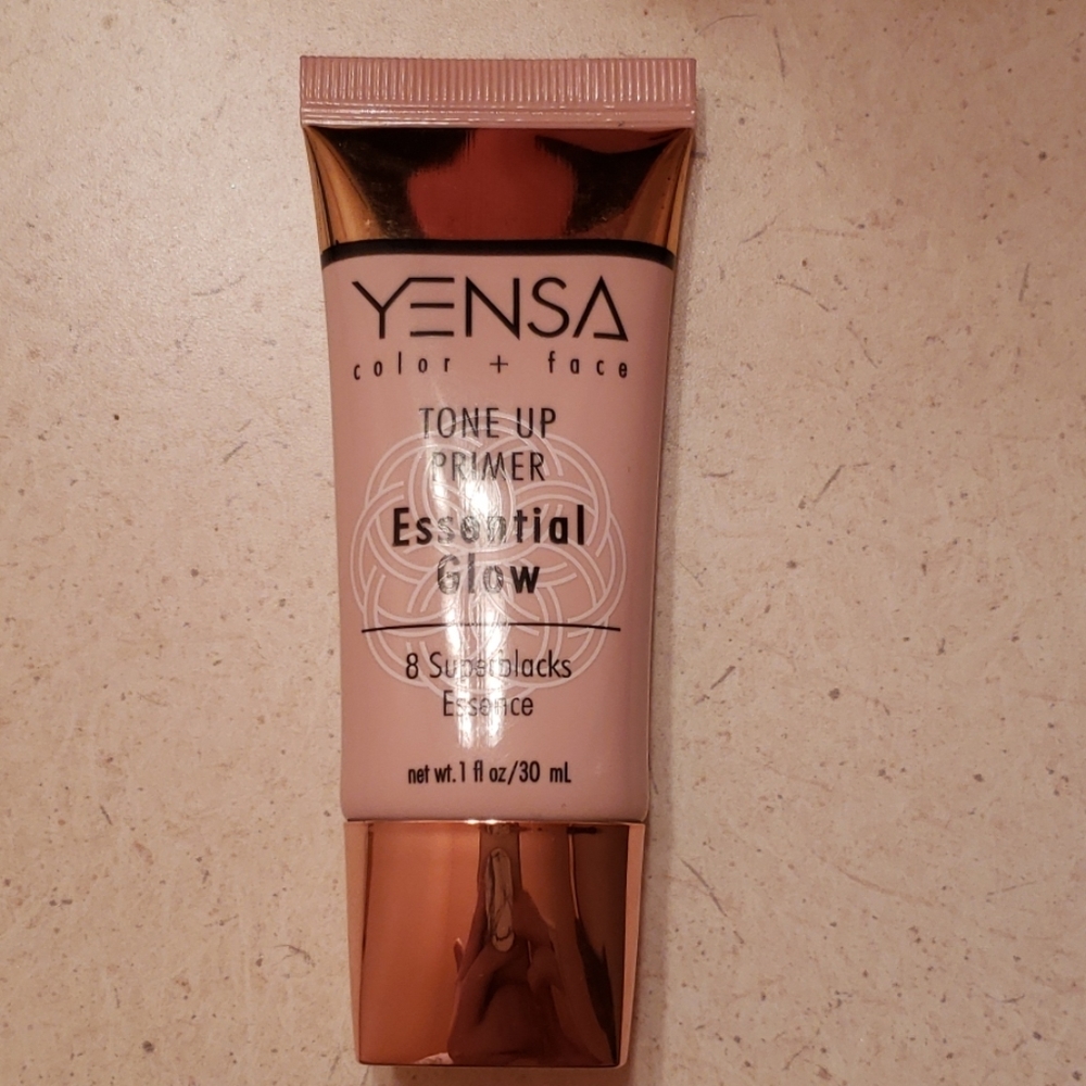 TONE UP PRIMER Essential Glow